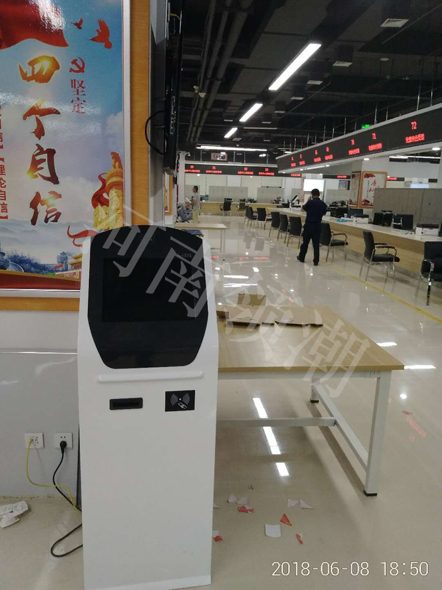 我公司為漯河行政服務中心安裝排隊系統